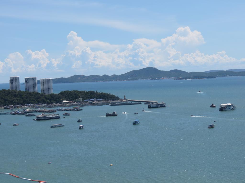 View Talay 6 Suite Apartments Pattaya Room photo