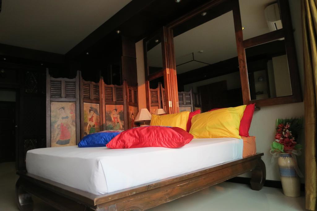 View Talay 6 Suite Apartments Pattaya Exterior photo