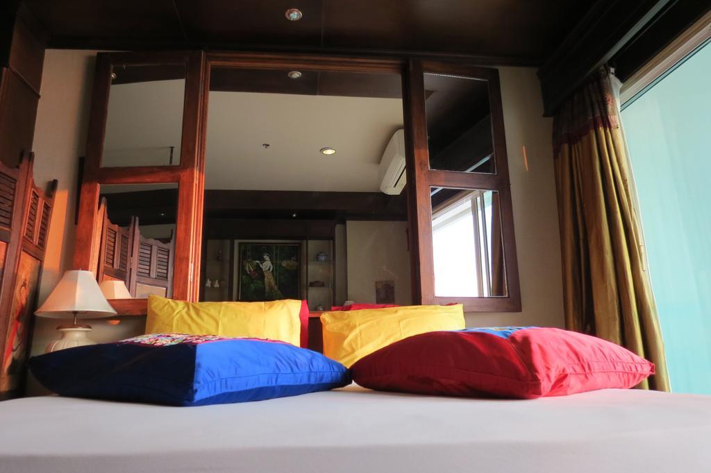 View Talay 6 Suite Apartments Pattaya Exterior photo