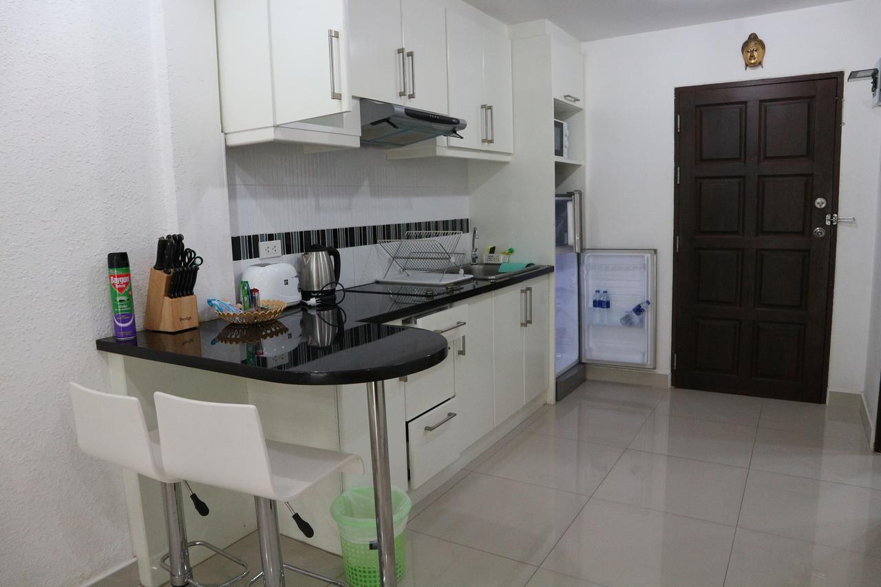 View Talay 6 Suite Apartments Pattaya Exterior photo